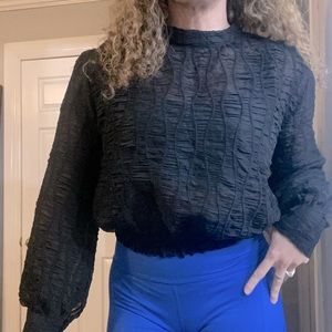 BOGO❗️Gorgeous semi sheer blouse